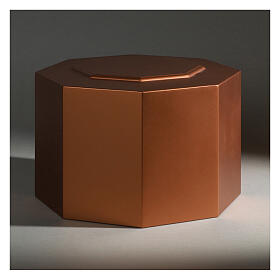 Embossed octagonal funeral urn, matte copper finish, 5 L