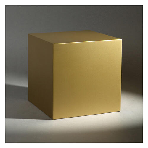 Smooth funerary urn, matte gold lacquered cube, 5 L 2