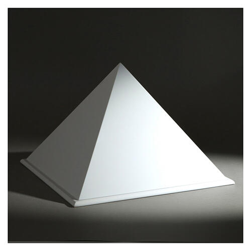 Cremation urn, smooth pyramid with glossy white lacquered finish, 5 L 2