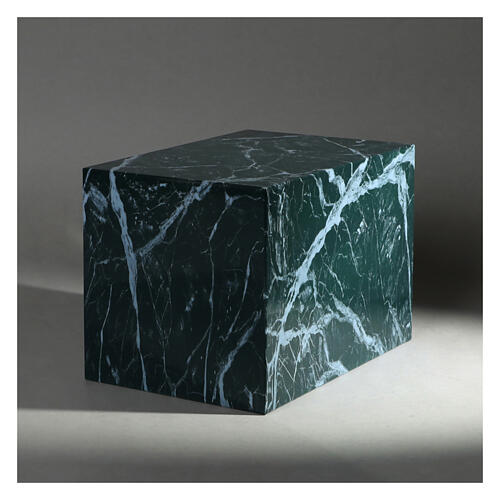 Parallelepiped funeral urn, smooth polished Guatemala green marble effect, 5 L 2