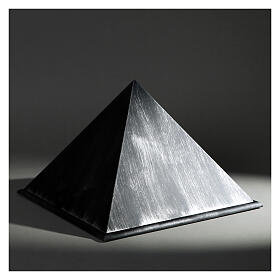 Urne cinéraire pyramide lisse effet bronze aluminium fin. mate 5L