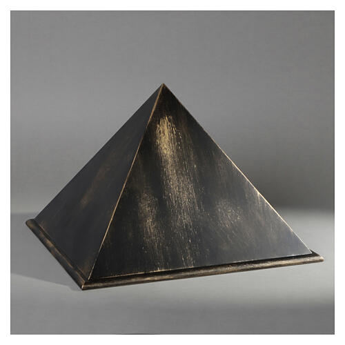 Urne cinéraire pyramide lisse effet bronze or fin. mate 5L 2