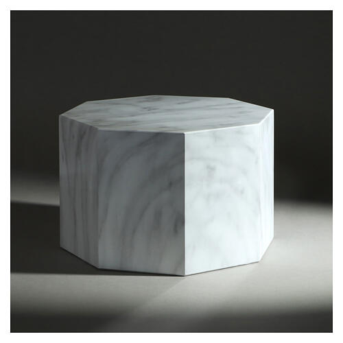 Octagon cremation urn with polished Carrara marble effect 5L 2