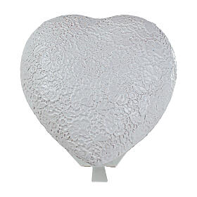 Heart Urn with White Relief Flowers, 14x30x29 5lt