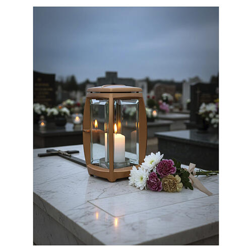 Lampe de cimetière carrée en bronze pour bougies de diamètre 6,5 cm 2