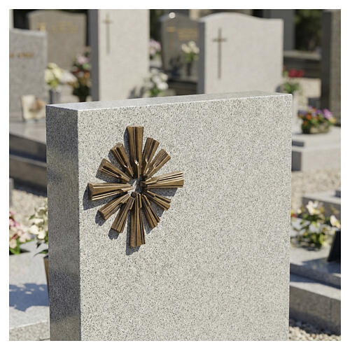 Bronze outdoor wall cross with radiating rays, 17x17 cm 2