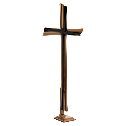 Croix biface couleur bronze sur socle pour extérieur 3