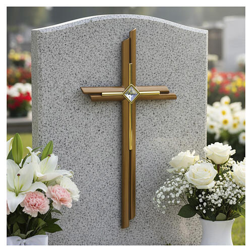 Cruz de parede bronzeada com elemento dourado e cristal para exterior 2