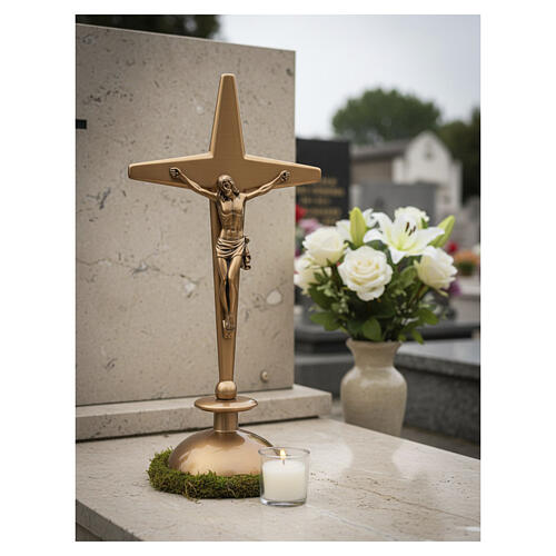 Ground-mounted grave crucifix with integrated candlestick, bronze finish 2