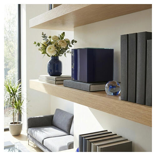 Urne cinéraire cubique en verre bleu 20 cm 2