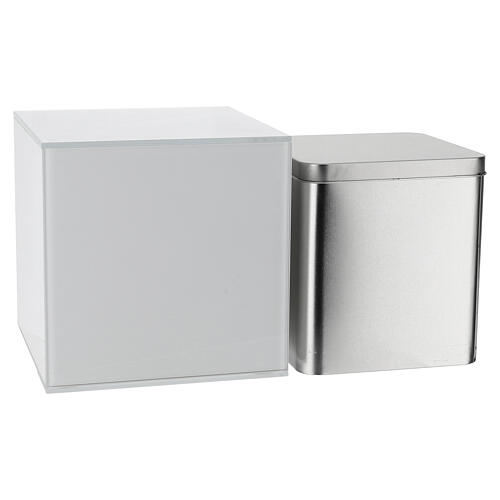 Cubic cinerary urn in white glass, 8 in 5