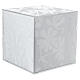 Urna cinerária cúbica de vidro branco com motivo floral 20 cm s4