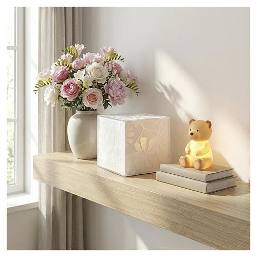 White Glass Cremation Urn with Floral Motif, 20 cm 2