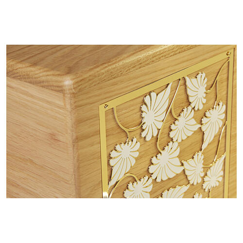 Ascheurne Tranquillità der Linie Dona aus Eichenholz mit floralem Dekor, 20 × 20 cm 2