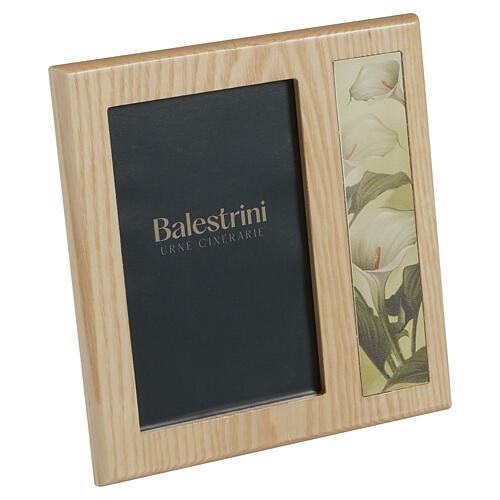 Cadre photo Calla gamme « Dona », cuir et bois de frêne, décor floral, pour photo 15x10 cm 1