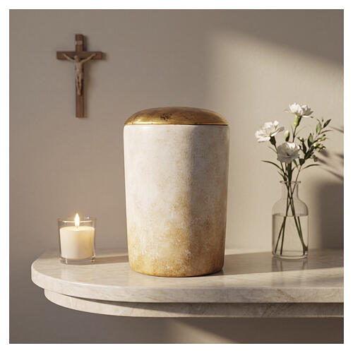 Val Gardena Speranza range limewood urn with 24-carat gold decoration 2