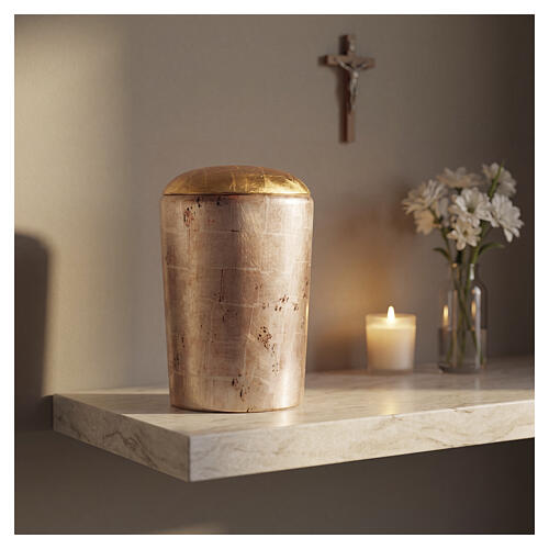 Val Gardena Speranza range limewood urn with 24-carat gold and silver leaf decoration 2