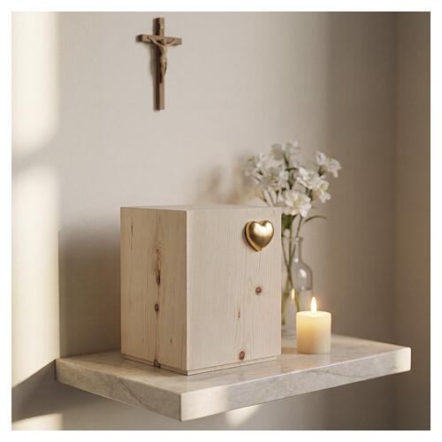 Silenzio line Swiss stone pine cinerary urn with gold heart, Val Gardena 2