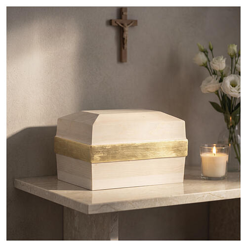 Cremation Urn in Val Gardena Spruce Wood with Gold Decoration, Memory Line 2