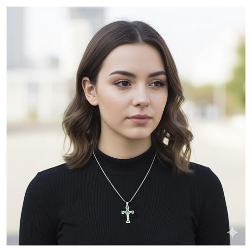 Pendant crucifix in silver and green enamel 2