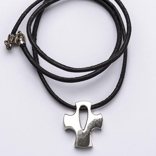 Pendant, stylized cross with decorative hole in silver 2