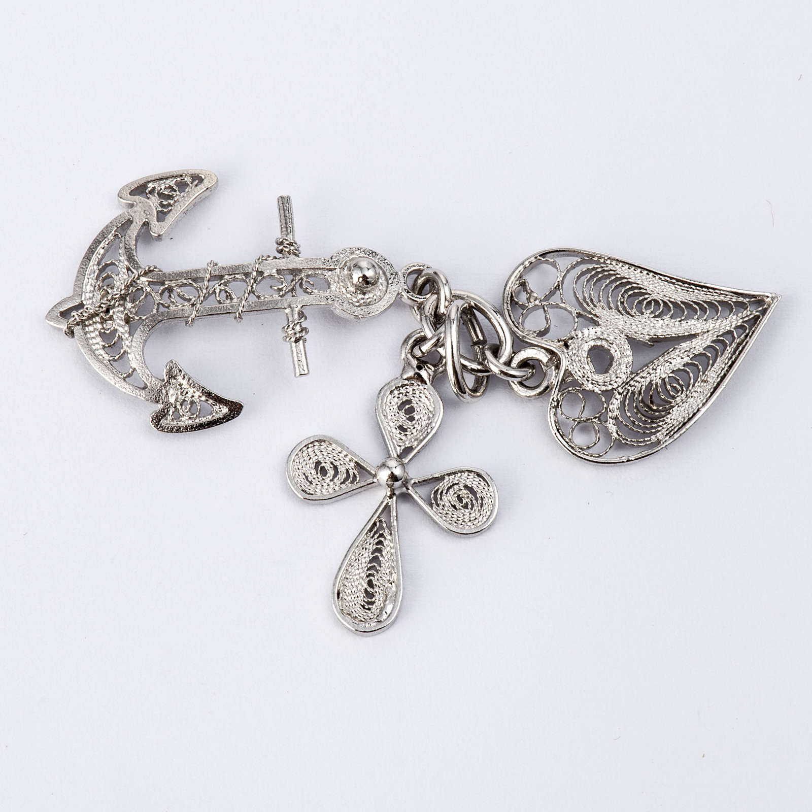 pendant-faith-hope-and-charity-online-sales-on-holyart