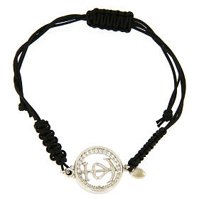 Bracciale medaglia traforata fede speranza carità arg. 925 zirc. bianchi corda nera