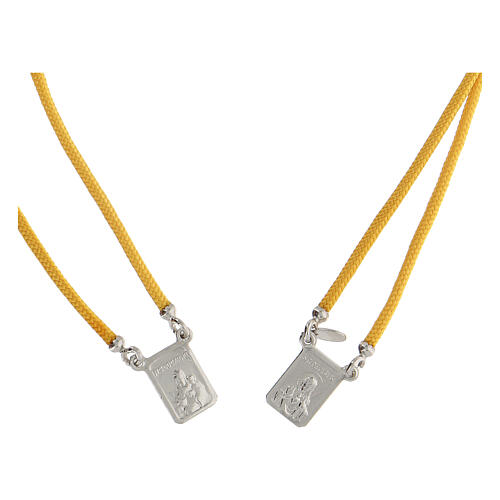 Escapulario plata 925 cuerda amarra amarilla medallas escuadradas 2
