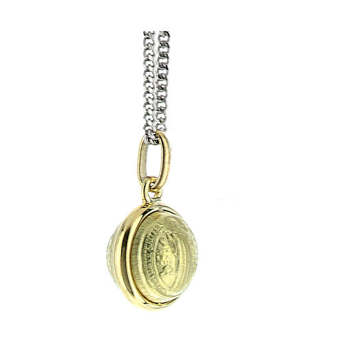 Saint Benedict medal, 18K gold, 4 cm diameter, 3.42 g 2