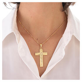 Cross-shaped pendant of gold plated 925 silver