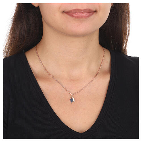 AMEN rosé necklace with elongated hearts 2