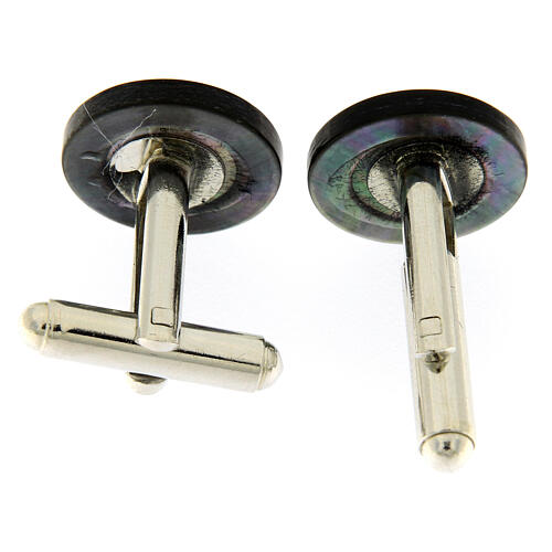 Round cufflinks in gray mother-of-pearl 2