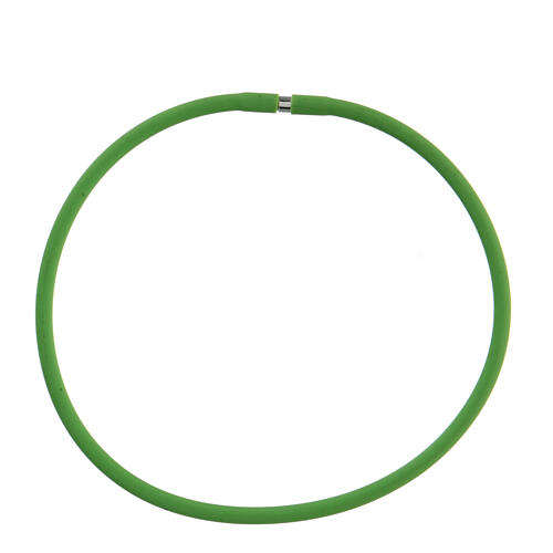 Green rubber bracelet with silver fastener 2