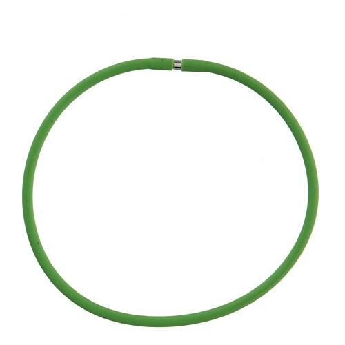 Bracelet caoutchouc vert fermeture argent 2