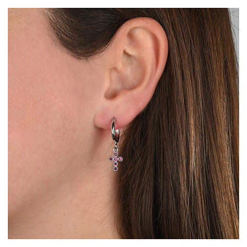 Brincos de argola Agios com cruz zircões rubi prata 925 2