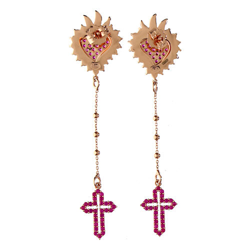 Brincos pêndulos Agios Sagrado Coração e cruz perfurada zircões rubi 2