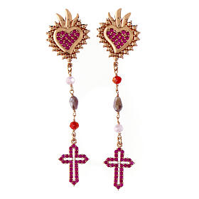 Brincos pêndulos Agios Sagrado Coração e cruz perfurada zircões rubi e contas