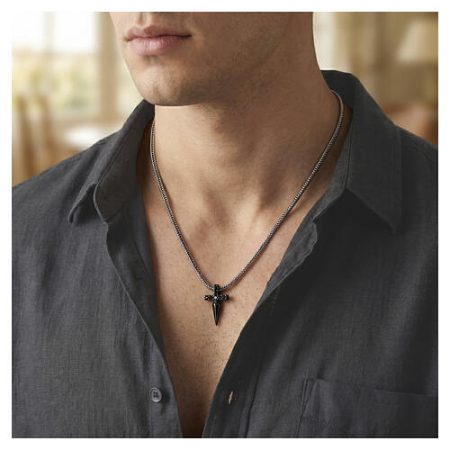 Benedictus necklace of 925 silver with black rhinestone cross, 16.5 in 2
