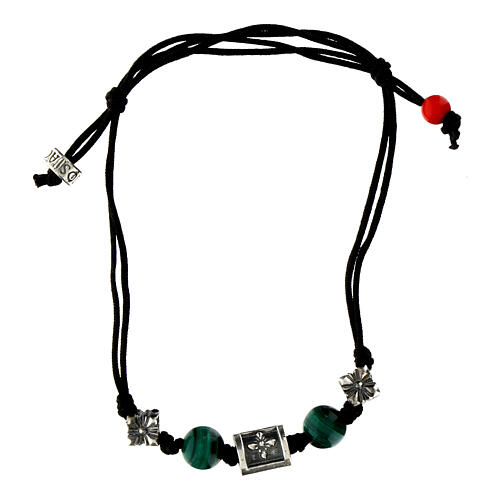 Pulsera Agios de tejido sostenible con piedras verdes oscuras 1