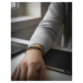 Pulsera Pater dorado de cuero Benedictus