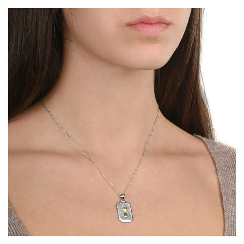 Halskette, 925er Silber, rechteckiger Anhänger mit vergoldetem Kelchmotiv zur Kommunion – Agios 2