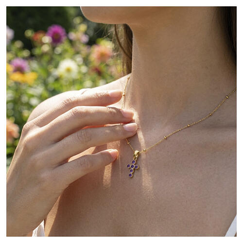 Collier doré croix zircons violets argent 925 Benedictus 2