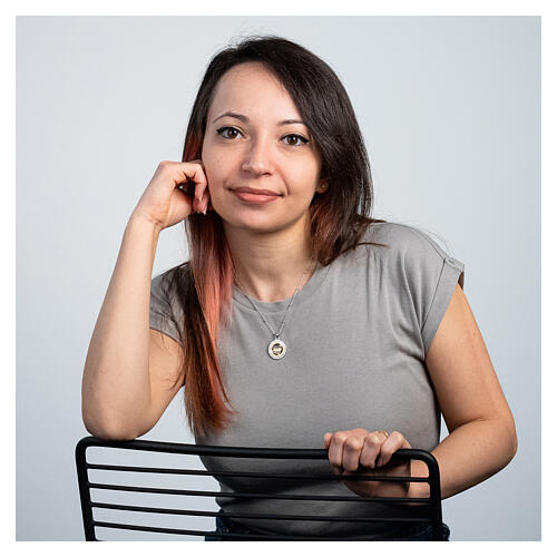 Jubiläumshalskette 2025 aus vergoldetem Silber 925 und mit Zirkonen Agios 3