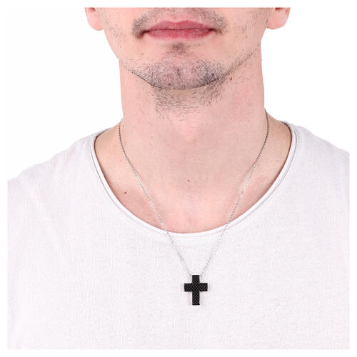 Collana croce spessa con fibra di carbonio acciaio inox 2