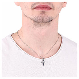 Halskette mit Mini-Kreuz und schwarzen Kristallen aus Edelstahl