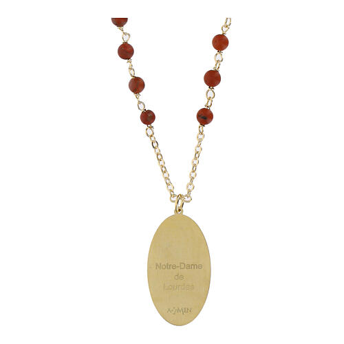 Collier Amen en jaspe rouge médaille de Notre-Dame de Lourdes en laiton doré 3