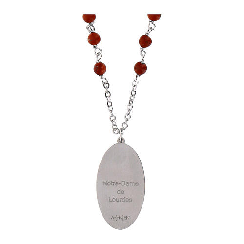 Collar Amen de latón rodiado con jaspe rojo medalla Virgen de Lourdes 3