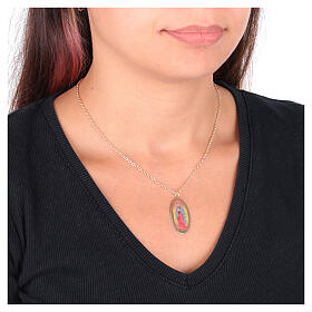 Collar sencillo de latón dorado medalla Nuestra Señora de Guadalupe Amen