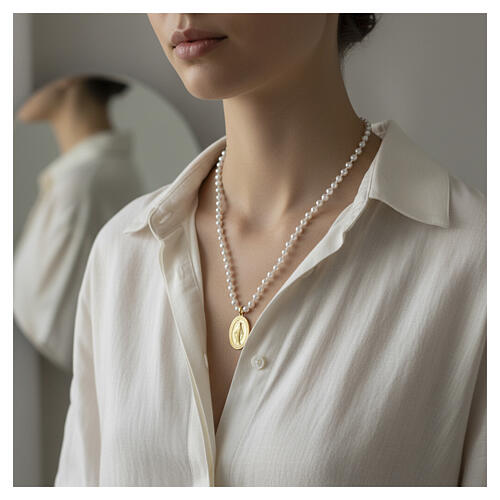 Collar Medalla Milagrosa perlas redondas plata dorada Benedictus 2