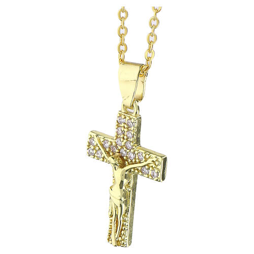 Collana con croce a pendente dorata con strass 3